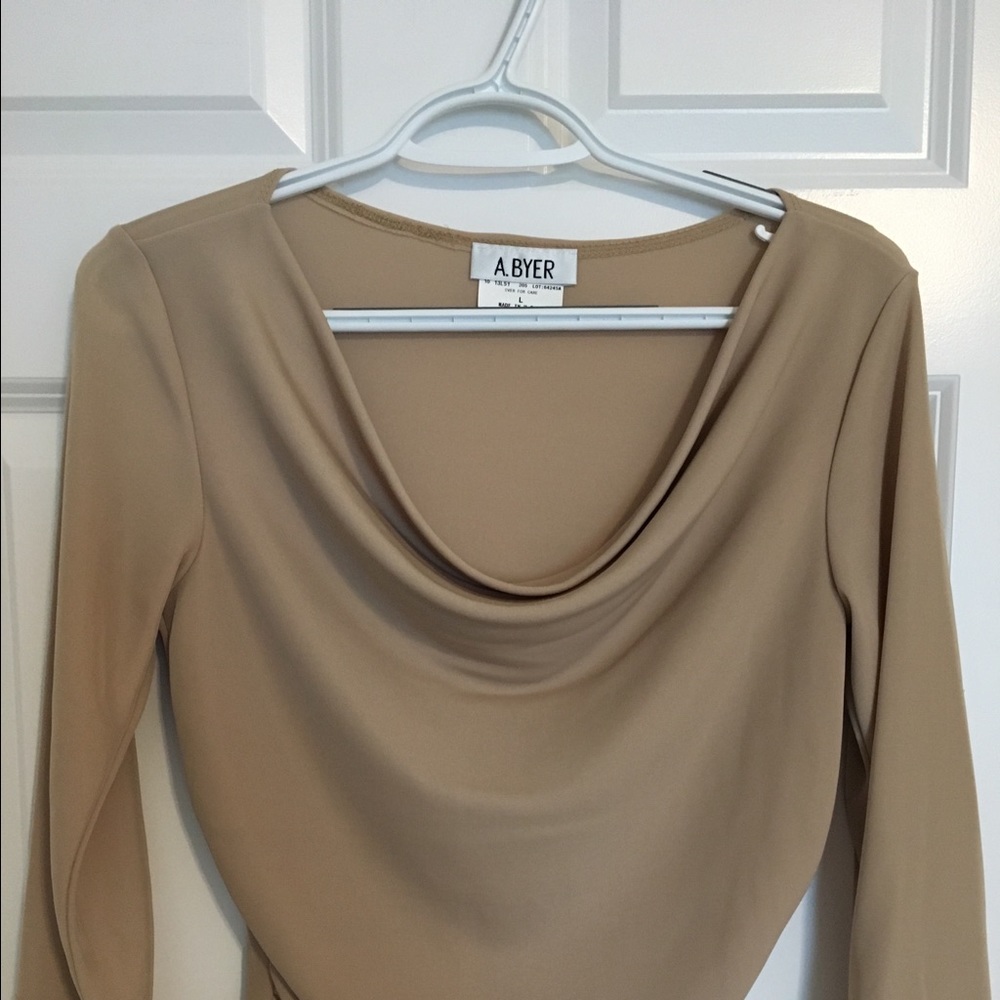 Ladies scoop neck blouse.  Size L